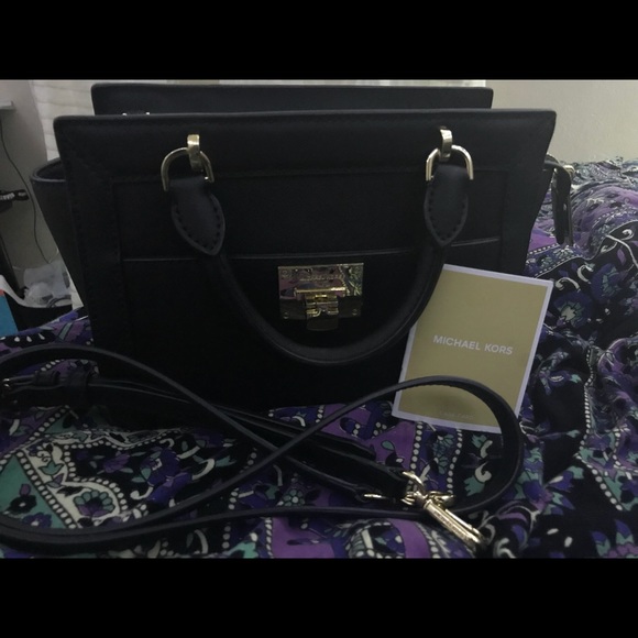 Brand new Michael Kors purse set - Picture 2 of 4